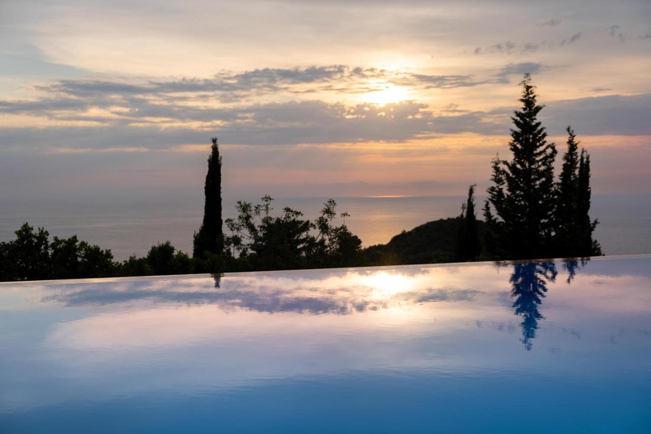 Sapphire Blue Villa Kalamítsi 外观 照片